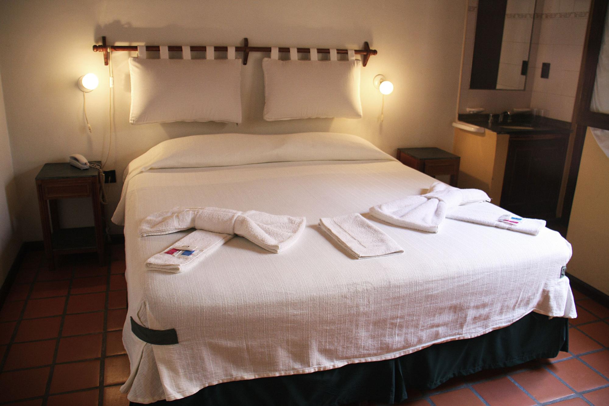 Donna Alda Hotel Salta Buitenkant foto